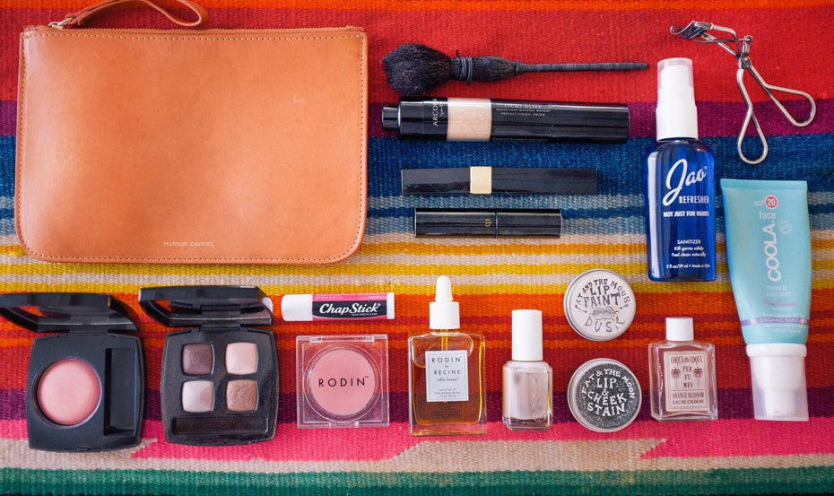 Stylist Kate Brien : What's in my bag - Jao Refresher - Jao Brand