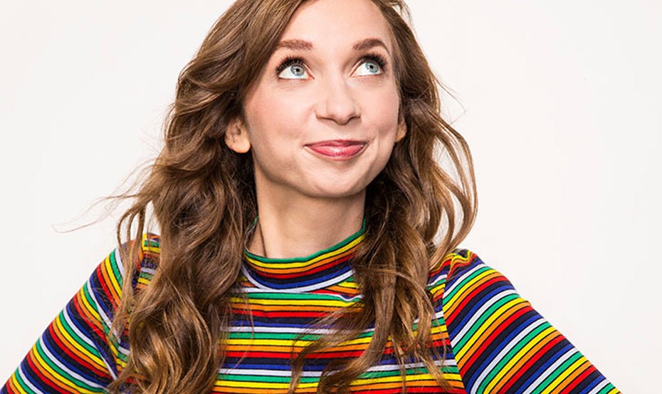 Us: What's in Lauren Lapkus' Bag? - Jao Brand