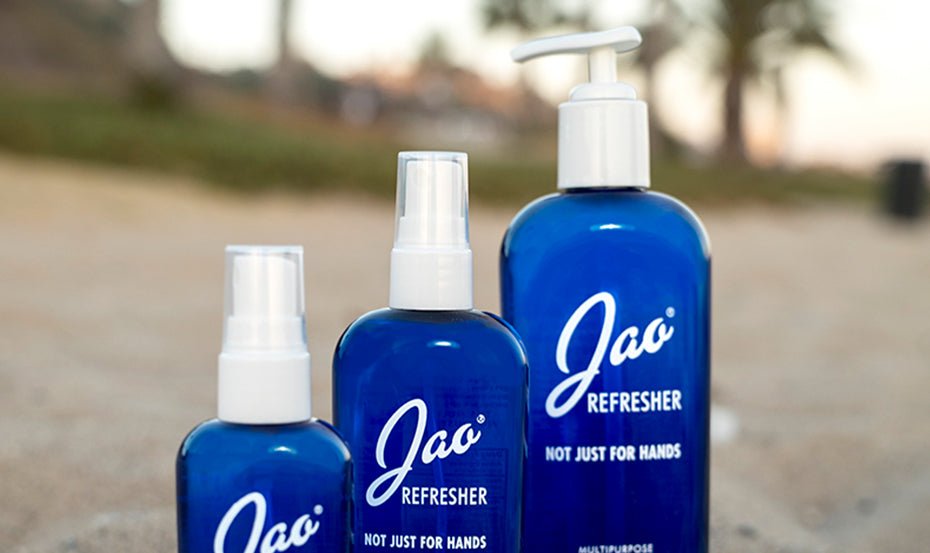 CN Traveler: What Super-Travelers Always Have in Their Beach Bags - Jao Brand