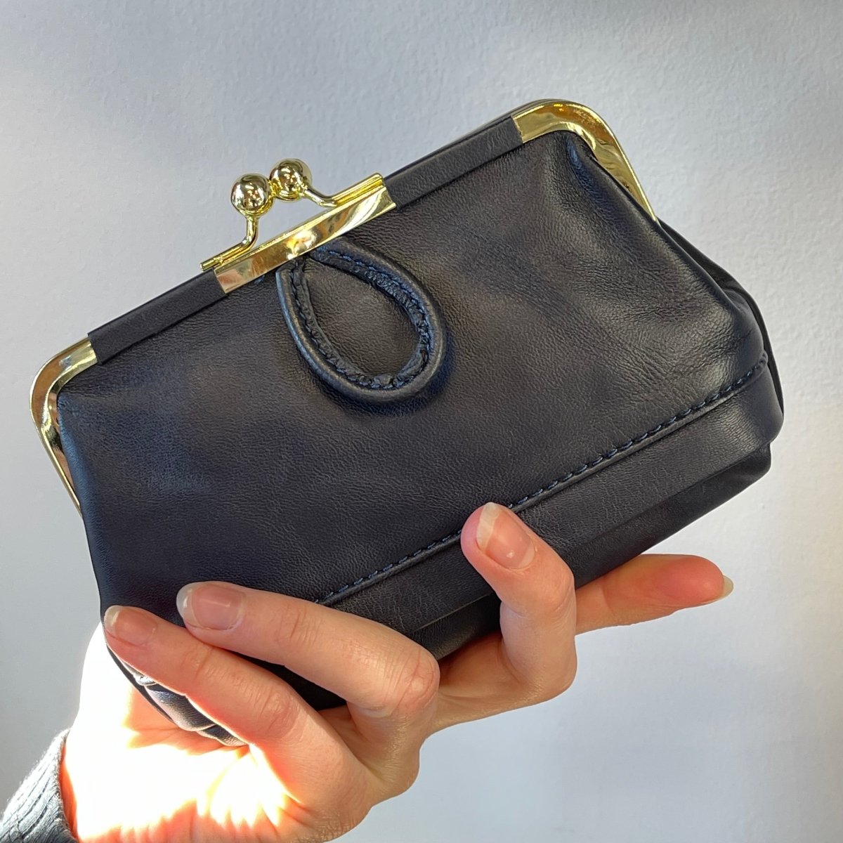 Purse with pockets for everything online